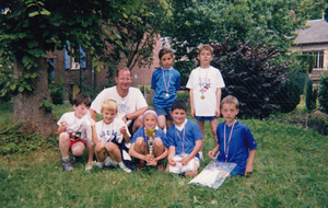 Les Mini Hand , vainqueurs du tournoi