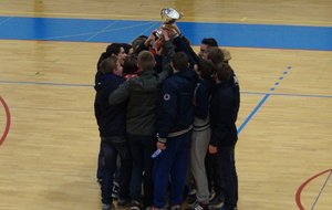 Victoire dans ce tournoi et qualification pour le 3éme tour . 